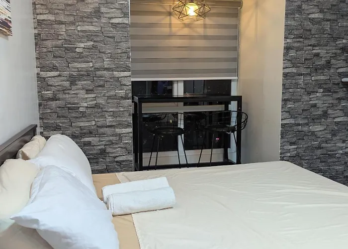 Miya's Crib Staycation G Aparthotel Manila