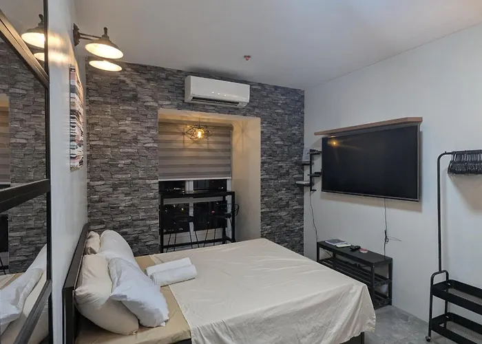 Miya's Crib Staycation G Aparthotel
